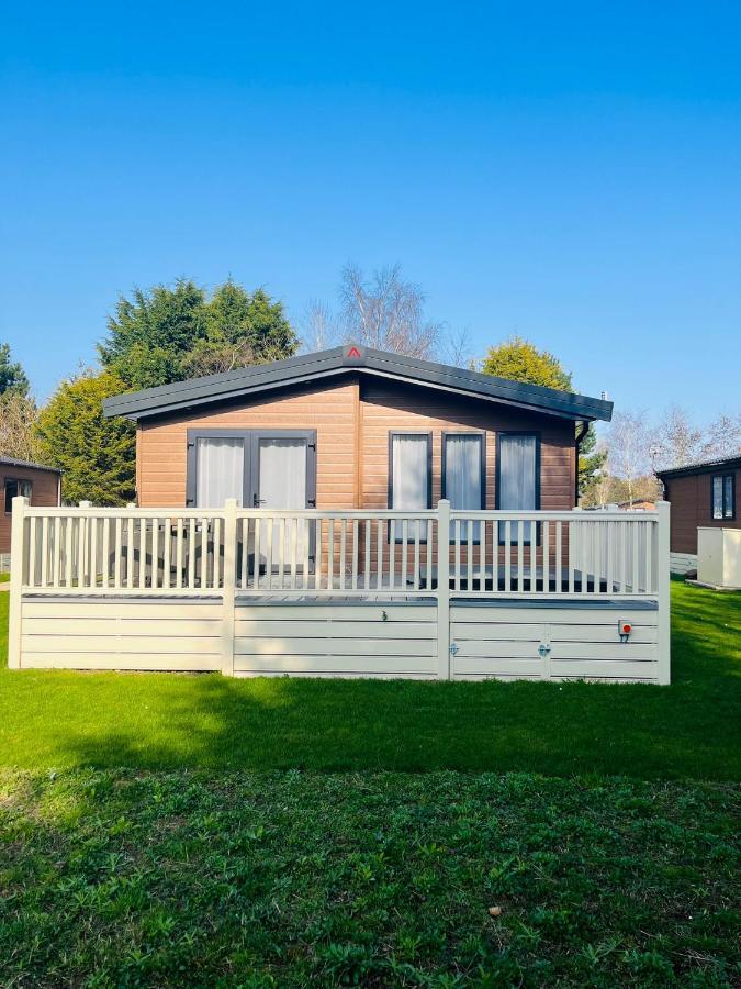 Barakah Lodge With Hot Tub York Luaran gambar