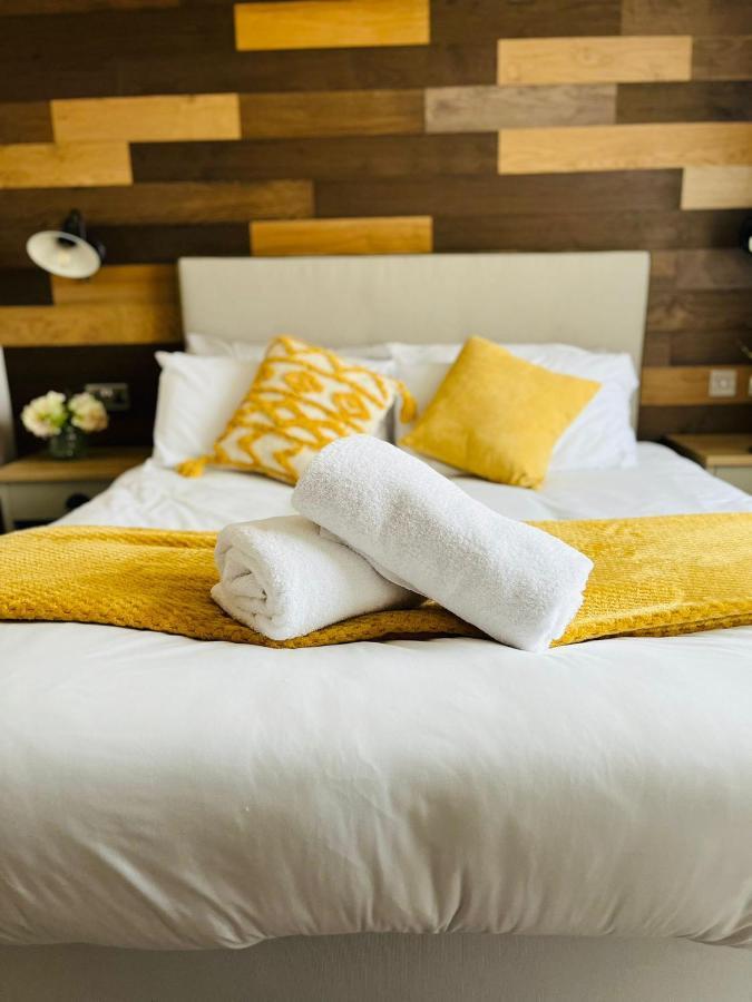 Barakah Lodge With Hot Tub York Luaran gambar